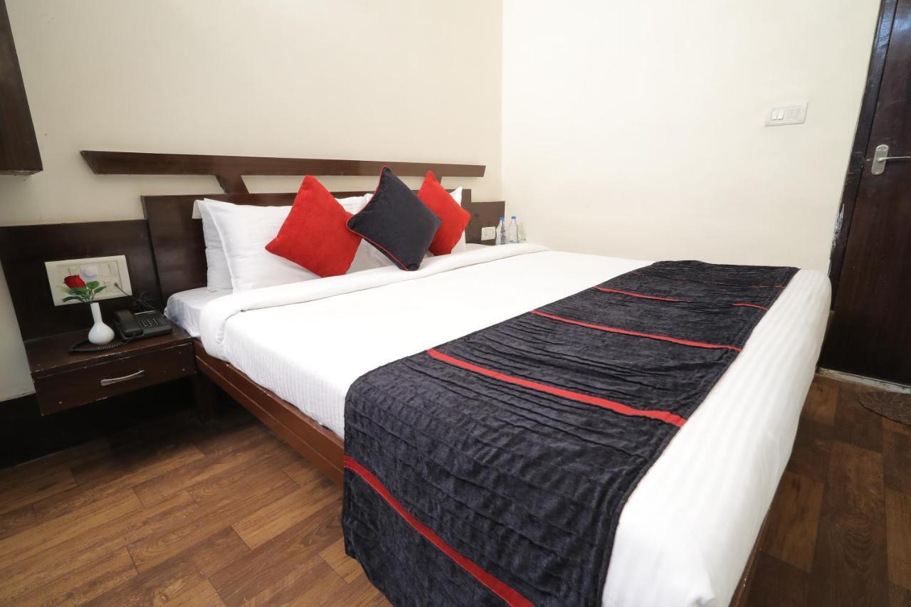 Hotel Vivek Continental Gwalior Exterior foto