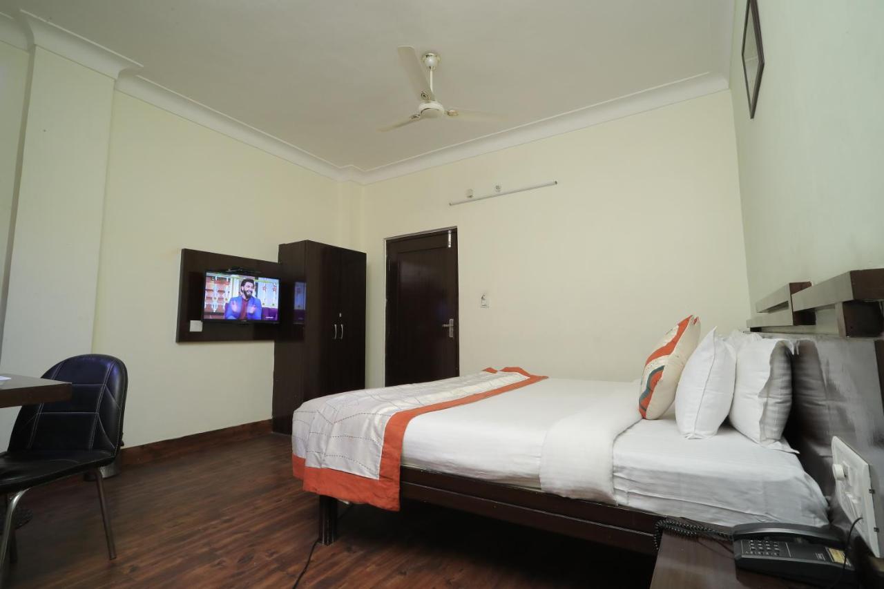 Hotel Vivek Continental Gwalior Exterior foto