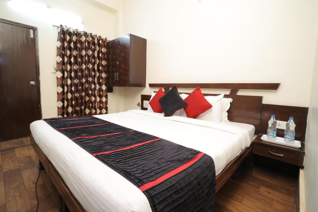 Hotel Vivek Continental Gwalior Exterior foto