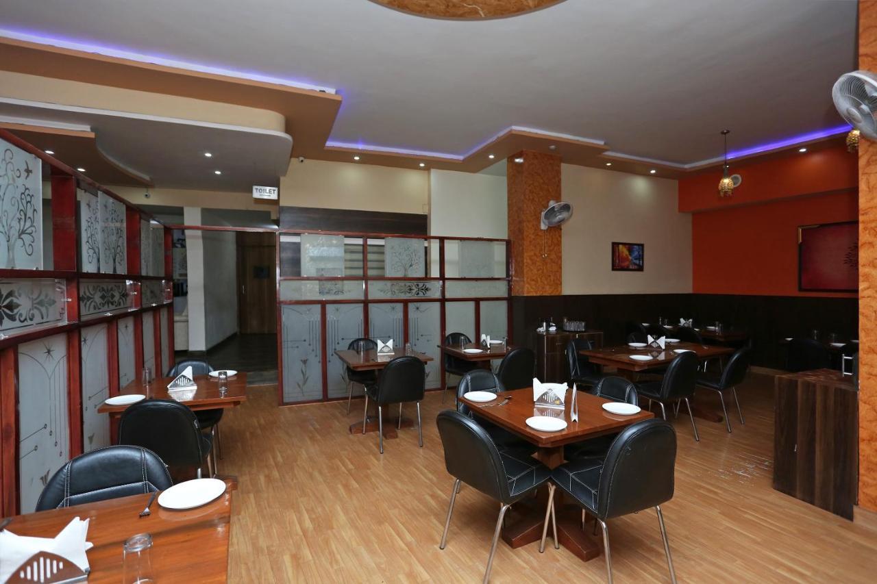 Hotel Vivek Continental Gwalior Exterior foto